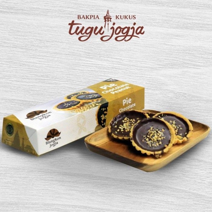 Pie Coklat Kacang Blangkon